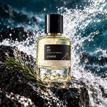 evorest № 311 Rosmarin & Weihrauch Extrait de Parfum auf Felsen in der Meeresgischt mit Rosmarinzweig